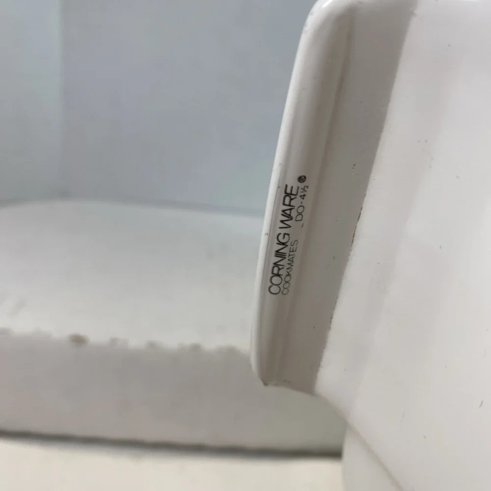 Corningware casserole dish